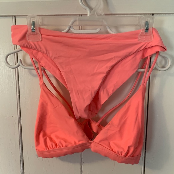 Bikini Set - Picture 3 of 3